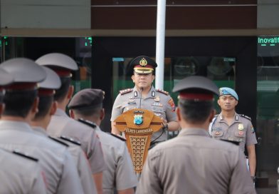 Kapolres Lamongan Perdana Pimpin Apel Pagi, Tekankan Integritas dan Pelayanan Humanis