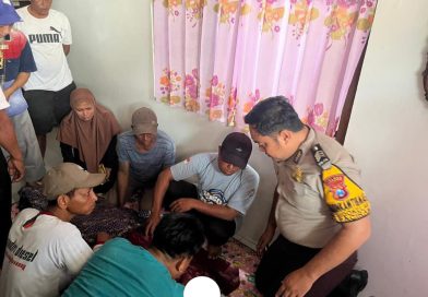 Diduga Bunuh Diri, Kapolsek Paciran AKP Erni Sugihastuti Pimpin Olah TKP di Blimbing