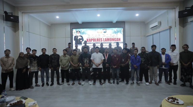 Kapolres Lamongan Buka Puasa Bersama Elemen Mahasiswa, Perkuat Ukhuwah dan Sinergi Jaga Kamtibmas