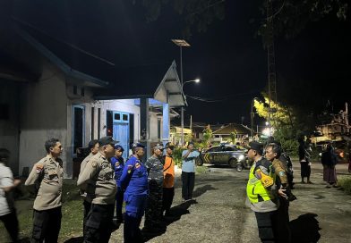 Seorang Bocah Tewas Tenggelam di Kali Pasinan, Polres Lamongan Lakukan Evakuasi Cepat Seorang Bocah Tewas Tenggelam di Kali Pasinan, Polres Lamongan Lakukan Evakuasi Cepat