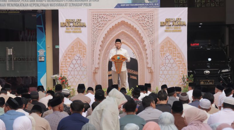 Polres Lamongan Gelar Sholat Idul Adha 1447 H Bersama Masyarakat, Perkuat Keimanan dan Kebersamaan